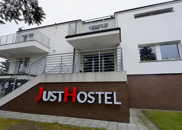 Justhostel