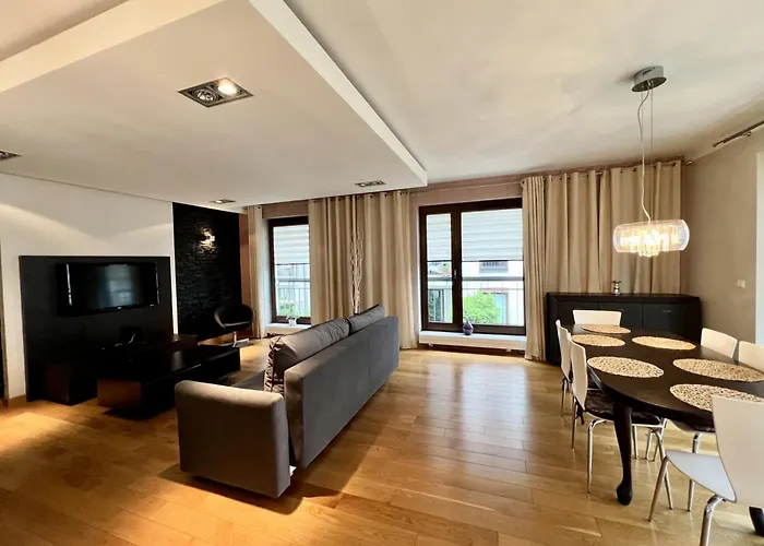98M2 Apartment Oldtown Yacht Marina