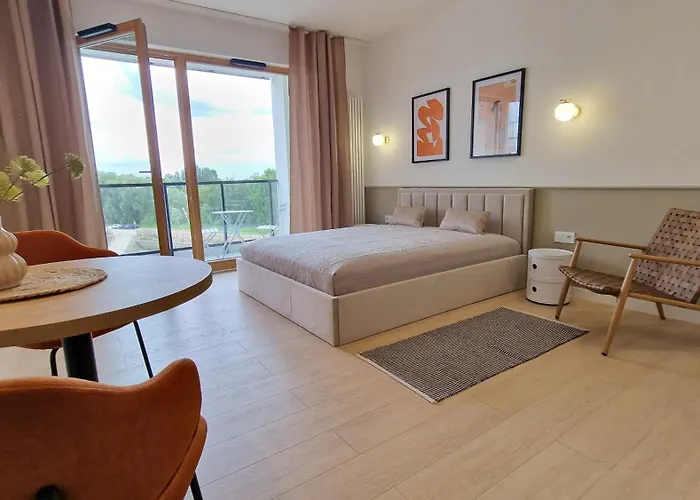 Porto Carlo Apartments, Fitness, Parking & 500M Beach