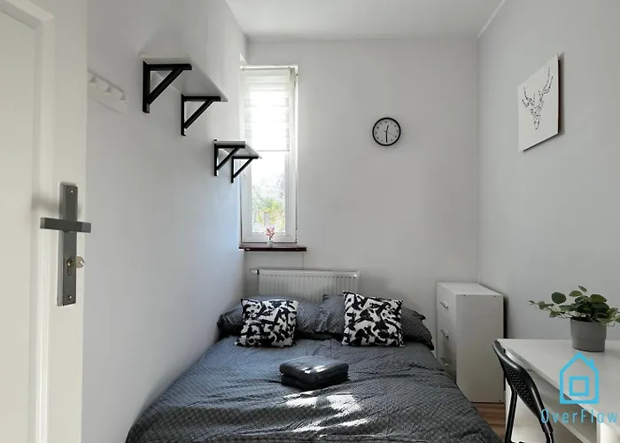 August Room