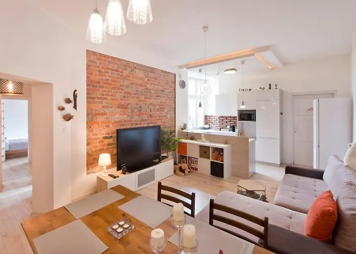 Lovely Down Town Apartment By The Motlawa River