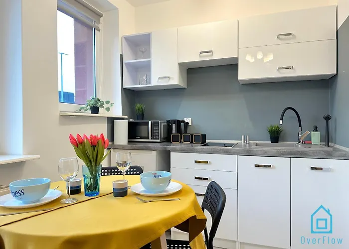 Honey Apartment- Cozy Retreat, 10 Minutes To Gdansk Old Town