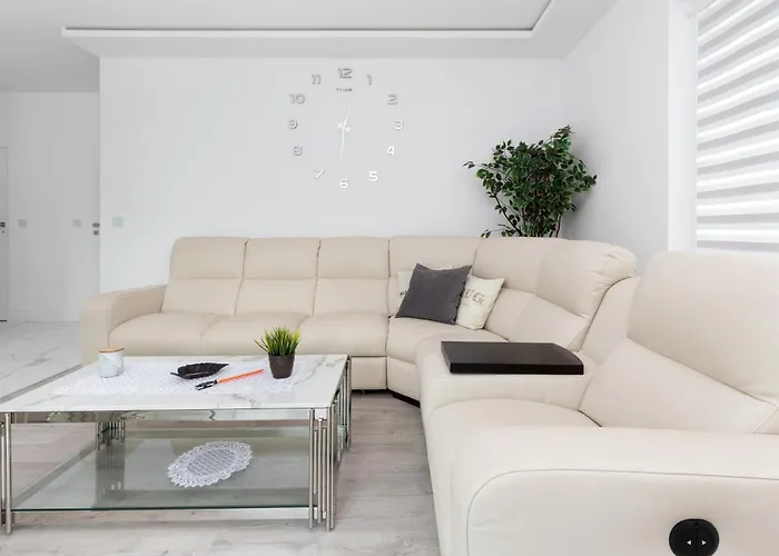 Spacious & Bright Family Apartment In Gdansk By Noclegi Renters