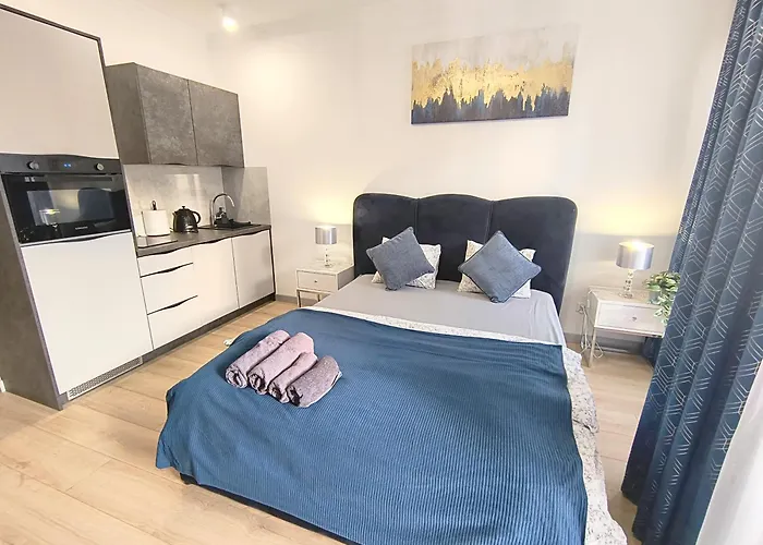 Private Parking, Secure Building - Central Apartments Old Town & Main Station