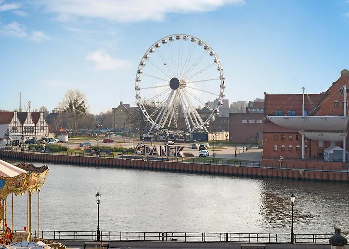 Dom & House - Apartments Old Town Targ Rybny - Self Check-In, Parking, River View