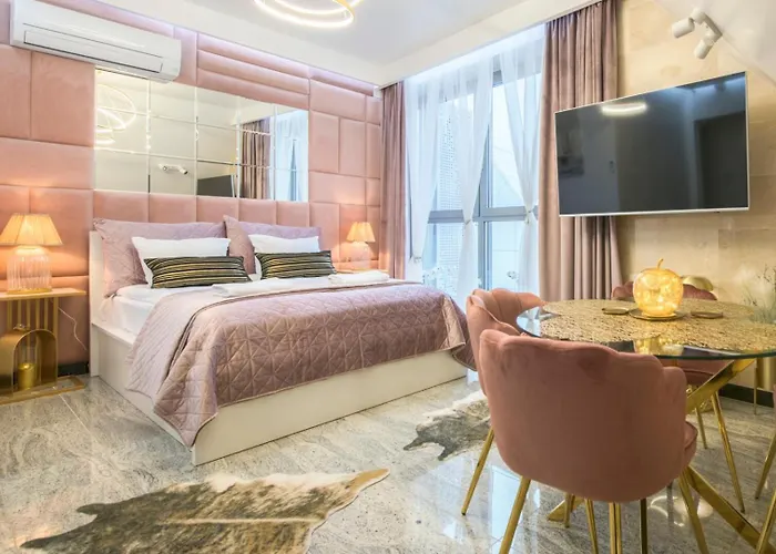 Premium Apartment Happiness On The Motlawa River