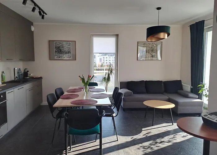 Komfortowy Apartament- 1 Salon, 3 Sypialnie, 2 Lazienki W Gdansku