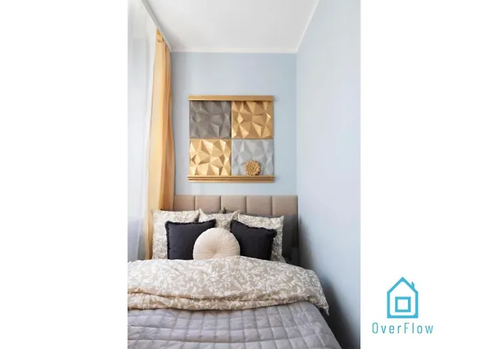 Golden Apartment