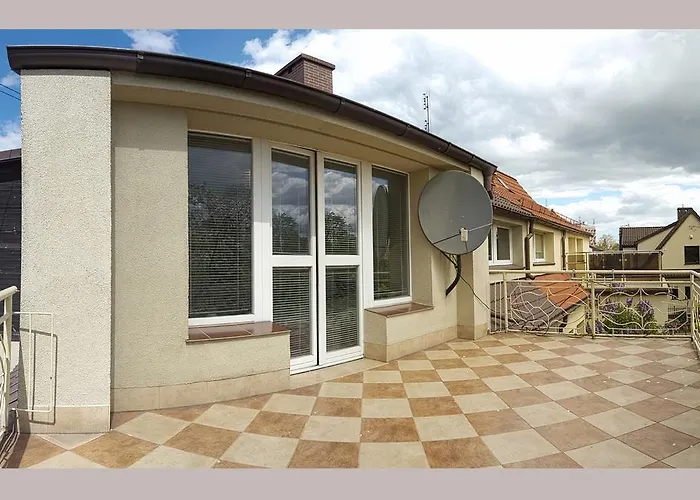 Sloneczny Apartament Z Balkonem