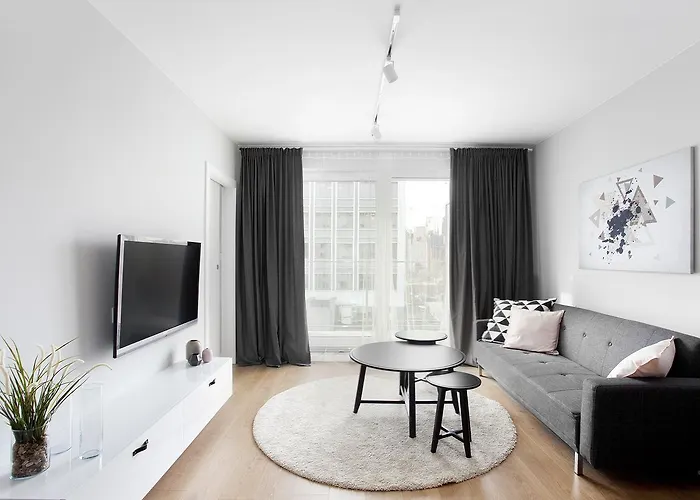 Ms Apartments 4 Seasons III