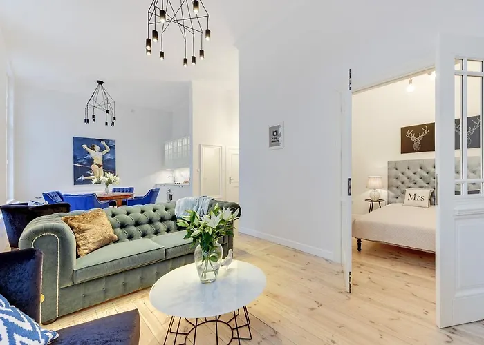 Navy Group - Apartamenty Dluga 35