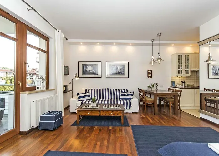 Pirat Rentyear Apartments