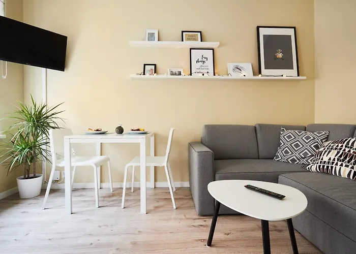 Ropemaker Street Apartment