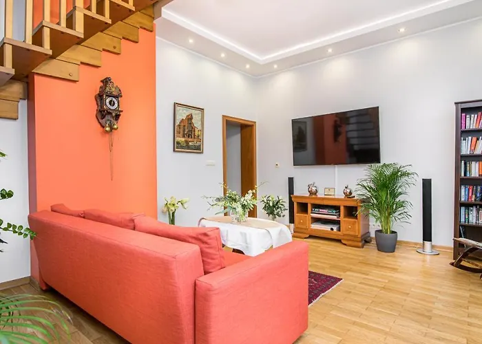 Maya\'S Flats & Resorts - Old Town Dluga 72 Maisonette