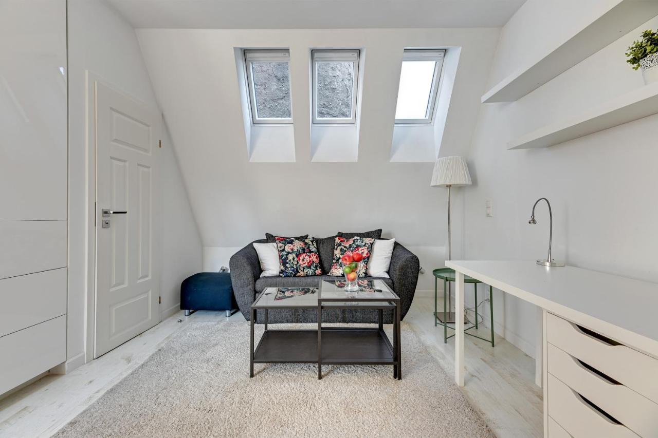 Apartment Little Crane By Triapart