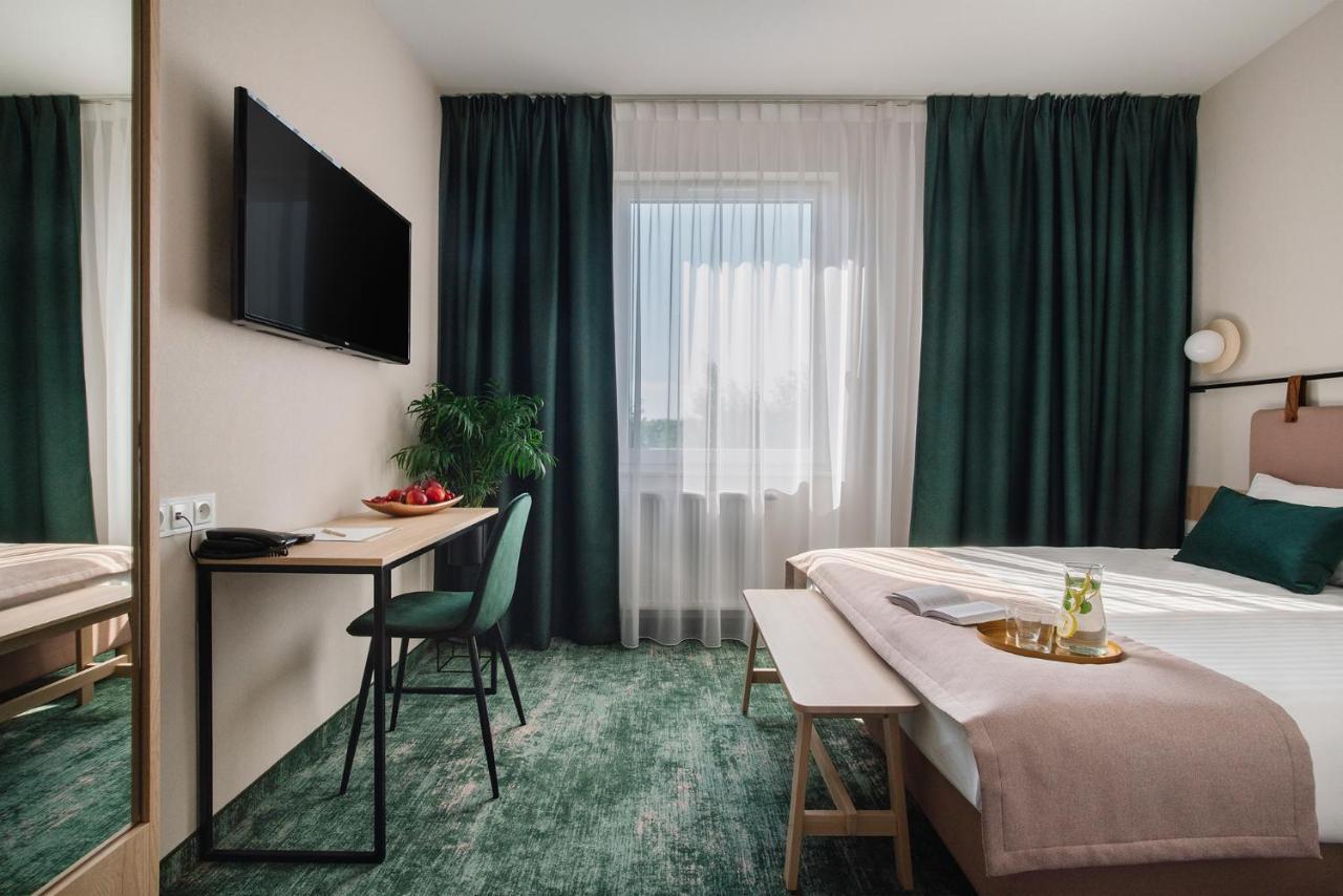Hotell Hi Airport 2*