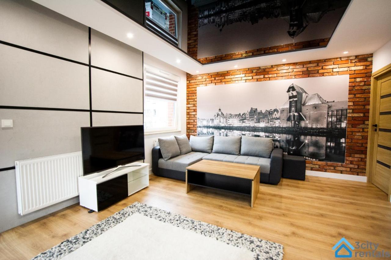 Showtime Apartment *