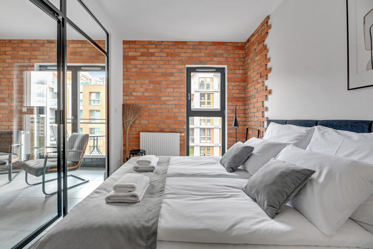 Aura Iii & Free Parking By Downtown Apartment *