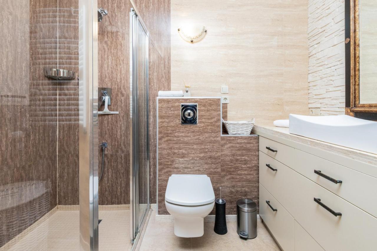 Drzewieckiego By Renters Apartment