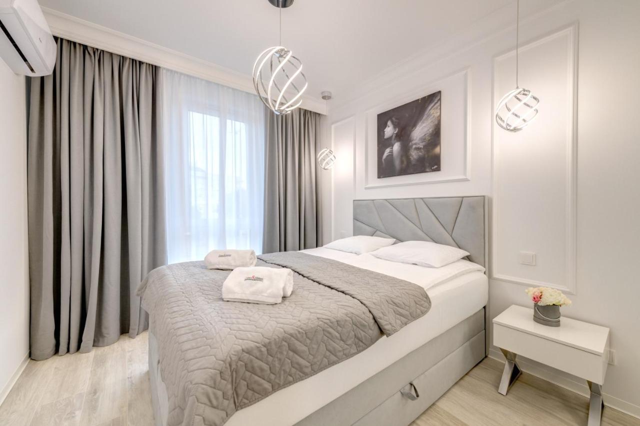 Apartment Dom & House - Navio Estate *