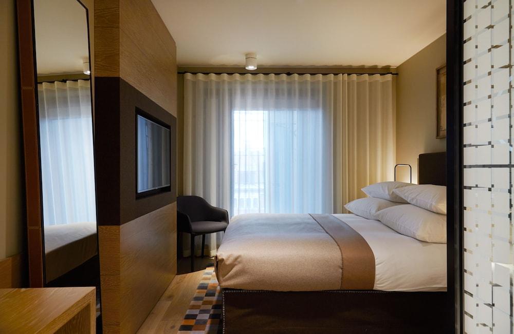 Puro Stare Hotell 4*