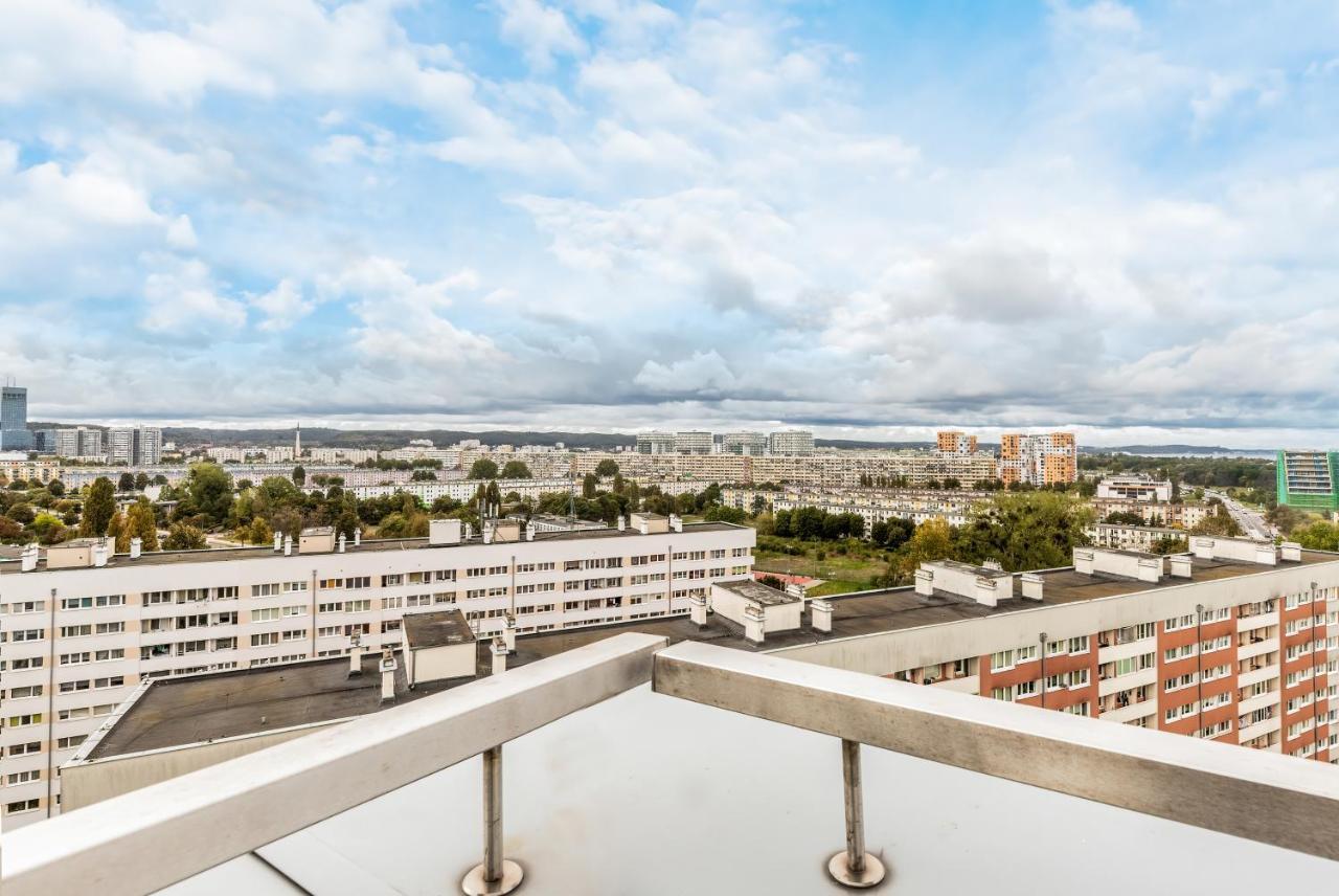 City And Sea View By Renters Apartment *