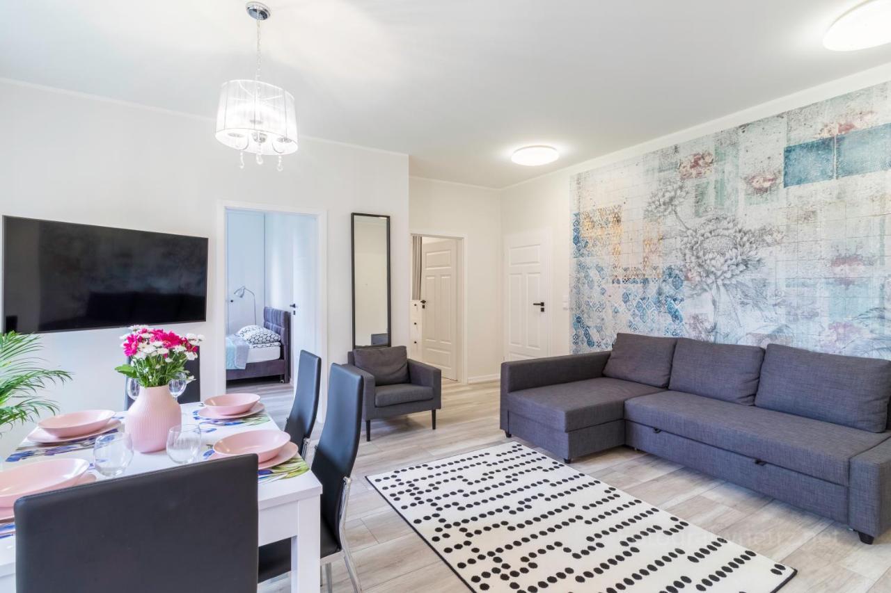 De Lux Apartament Z Ogrodem