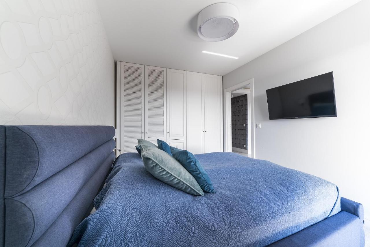 Premium Apartment *