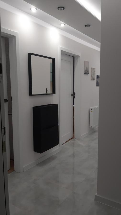 Srodmiescie Apartment *