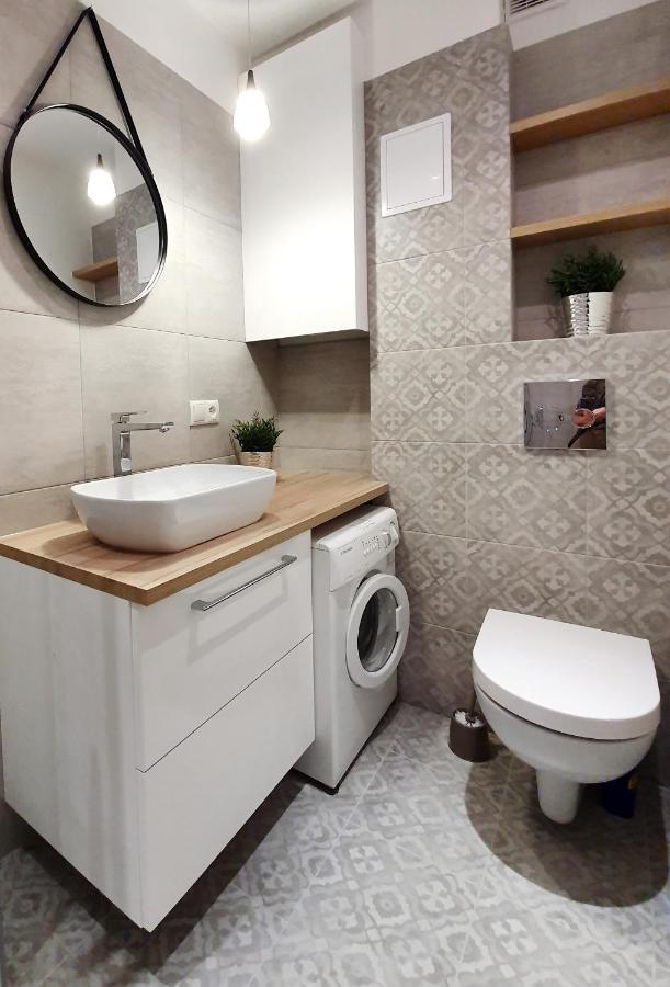 Comfy - Old Town Marine Apartment