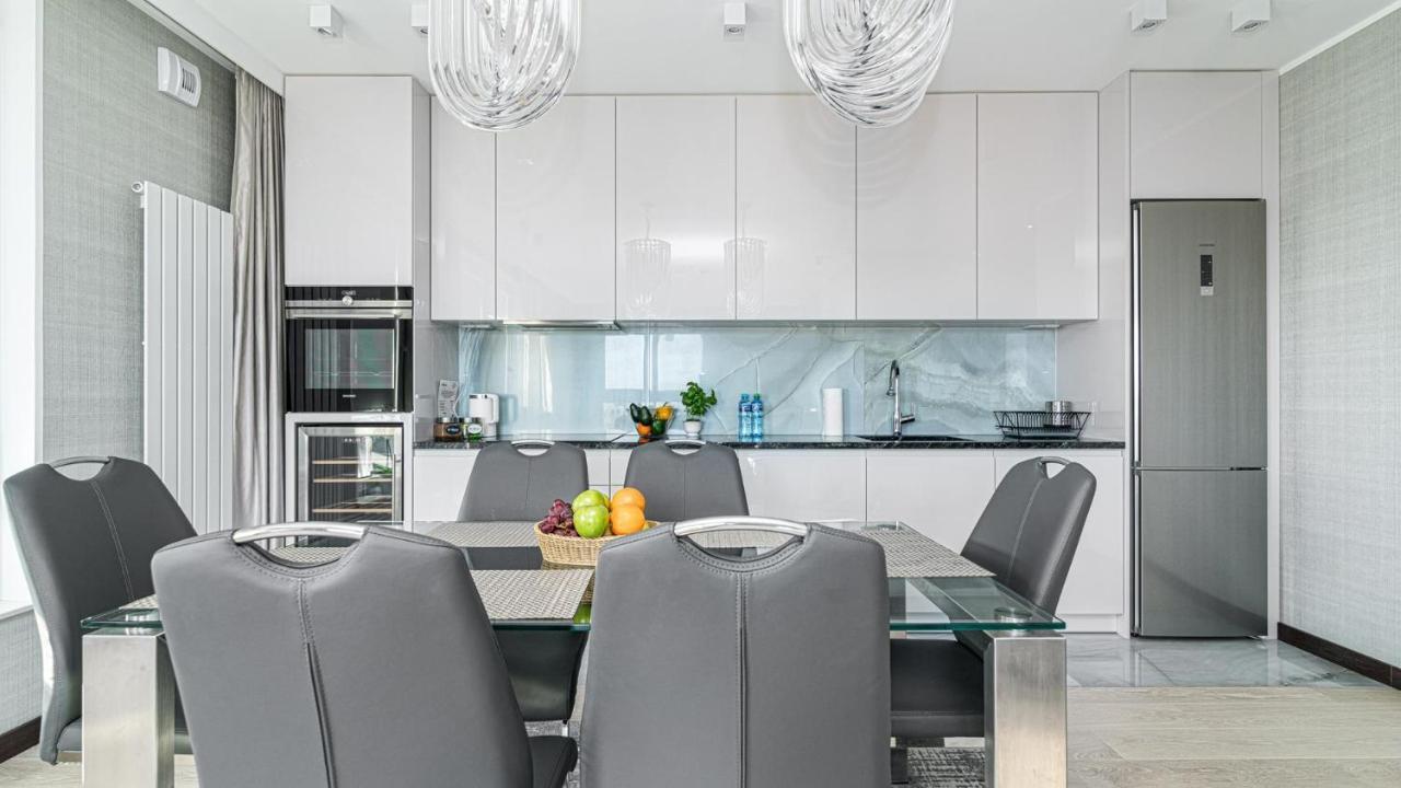 16th Floor Sea View - Billberry Leilighet *
