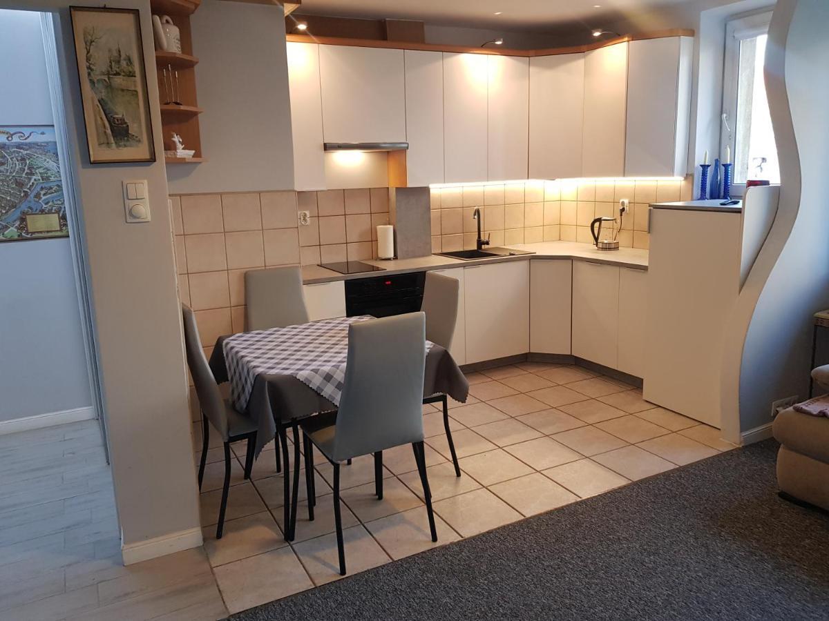 Apartment Torunska 6 *