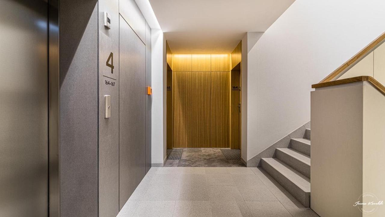 Apartment 4 Elements - Billberry *