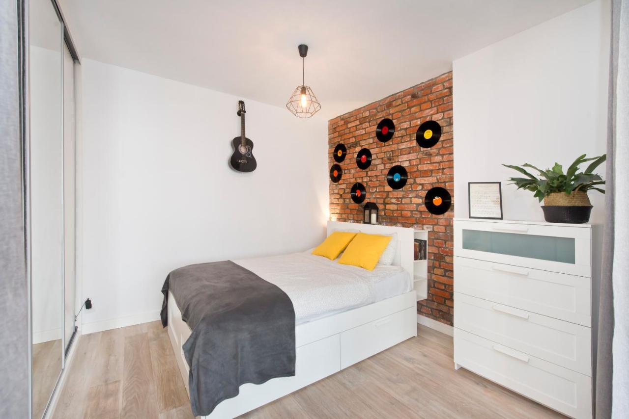 Apartment Soak Up The Old Town From Musician 1898'apt For 4 Gdansk