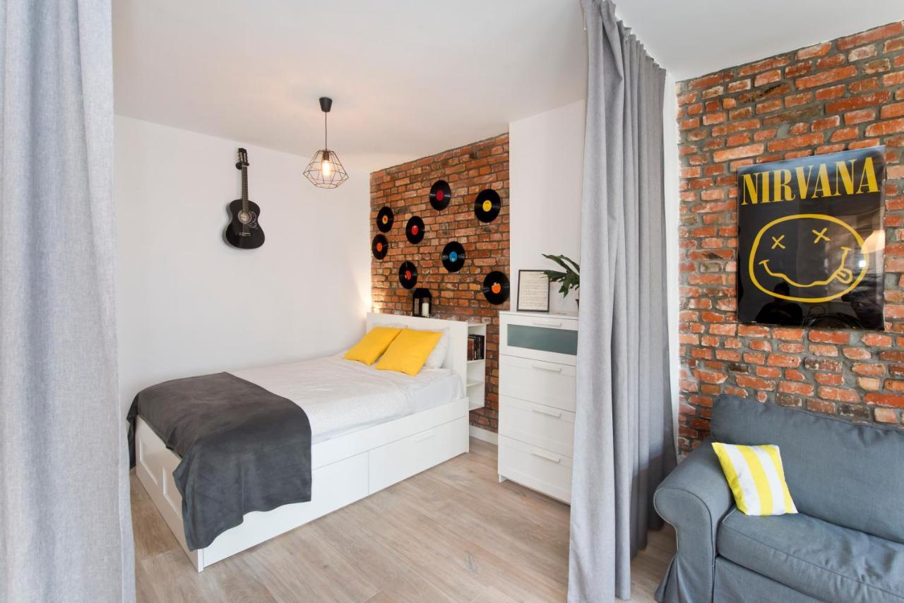 Soak Up The Old Town From Musician 1898'apt For 4