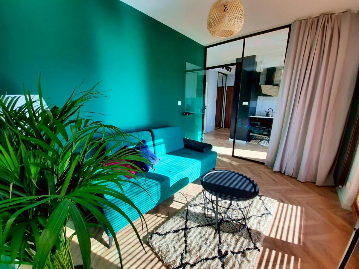 Apartment Trident I *