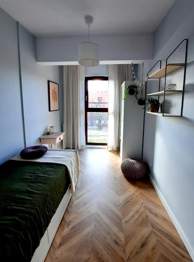 Apartment Trident I *