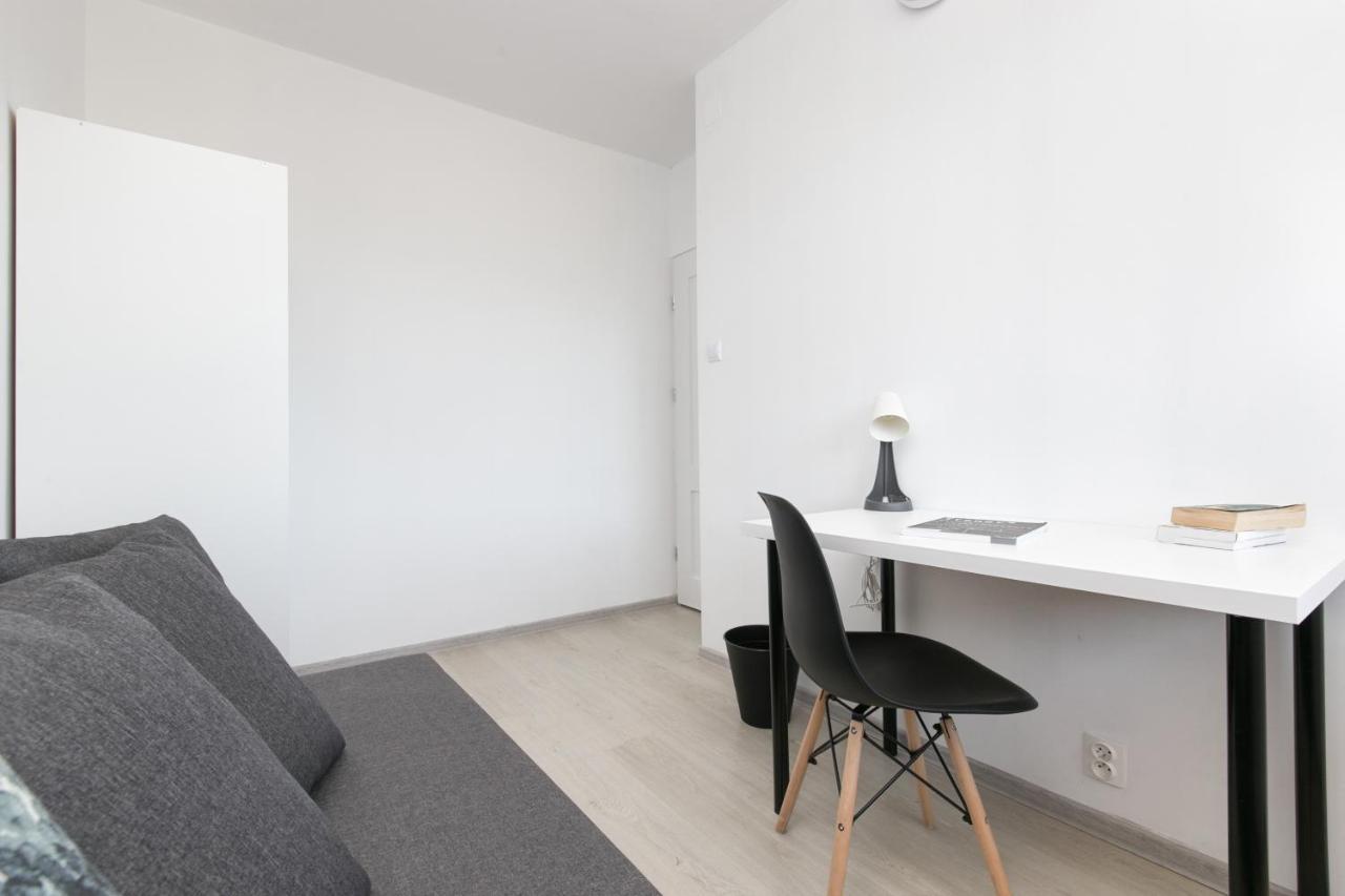 Guesthouset Rooms4less *