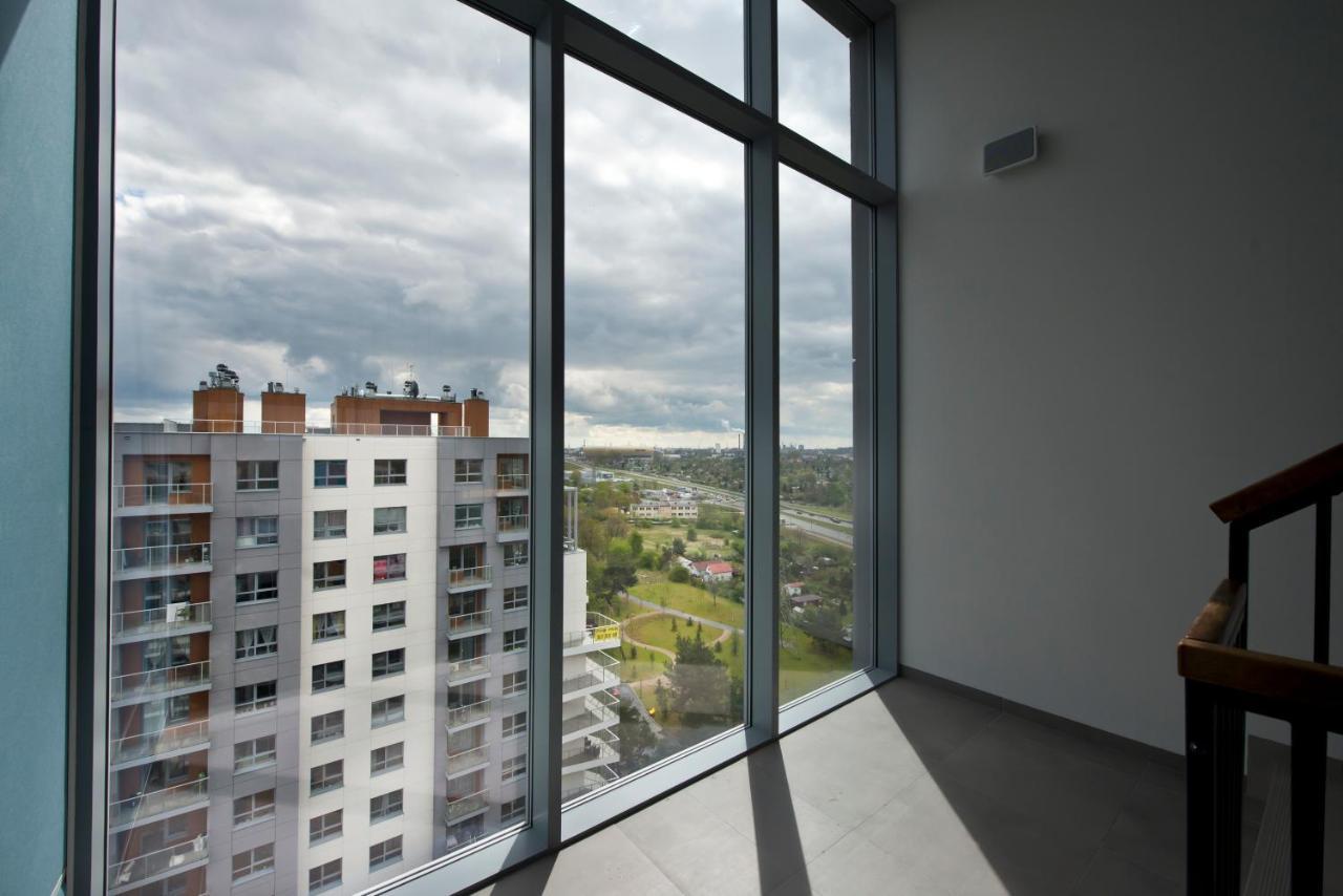 In Aon Apartment