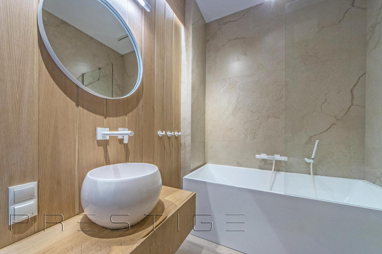 Prestige Botanica Apartment