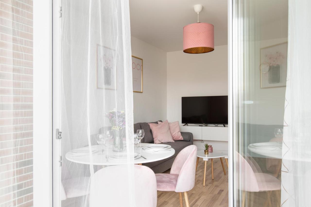 Short Apartment