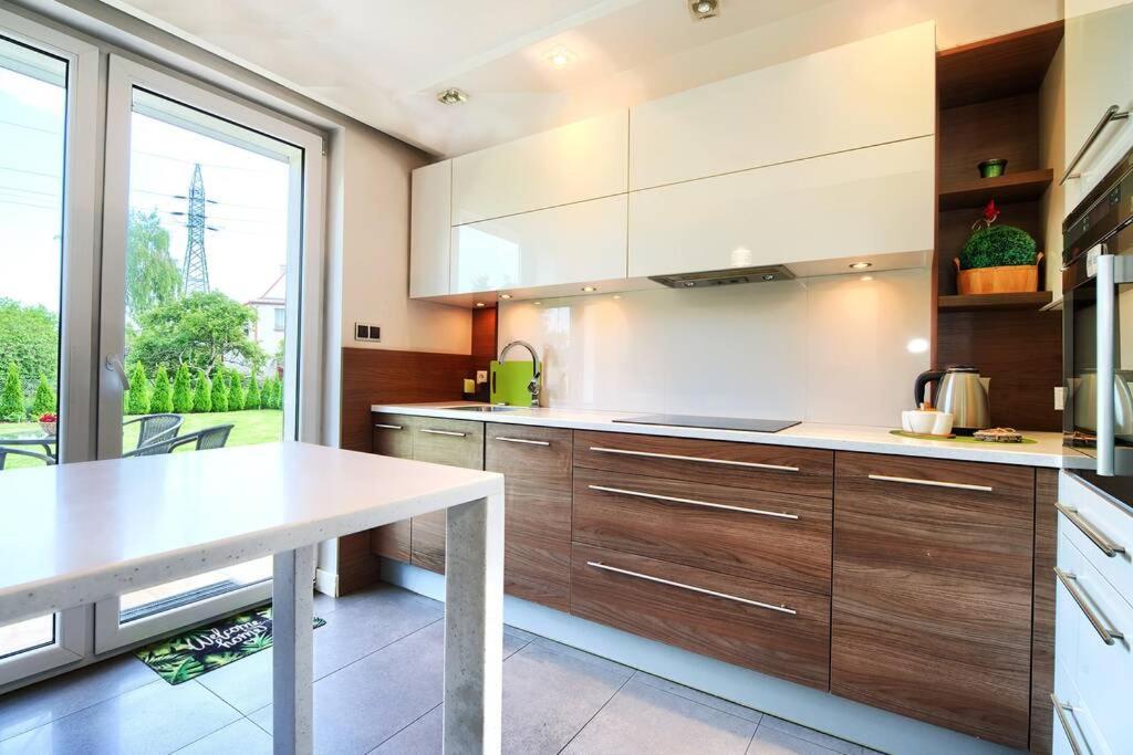 Happiness House Balcony & Garden Holiday home