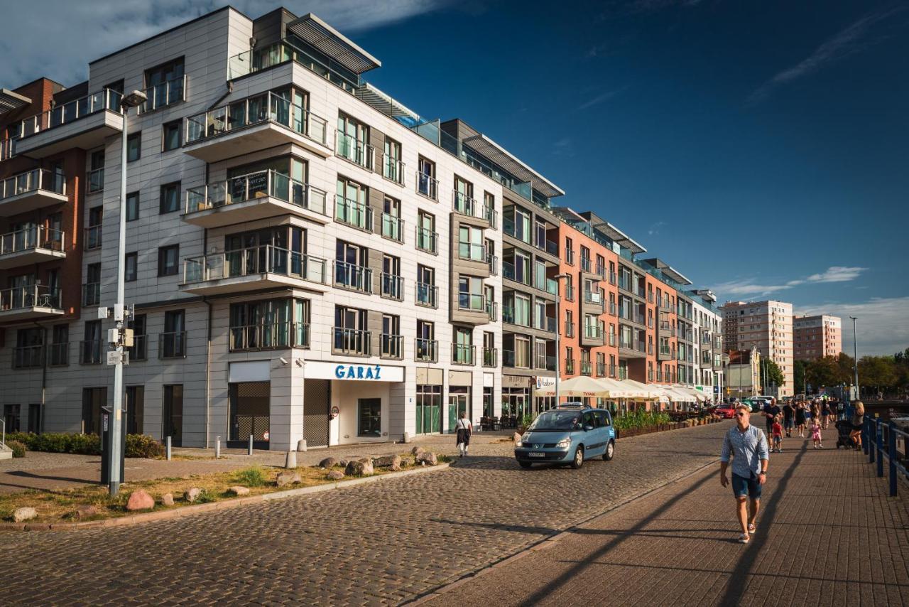 Apartament Amber Centrum Z Basenem Lägenhet