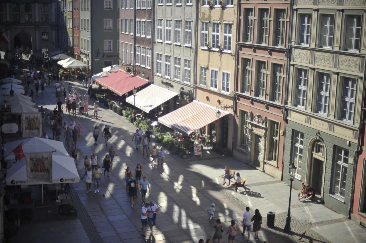 Dluga Street