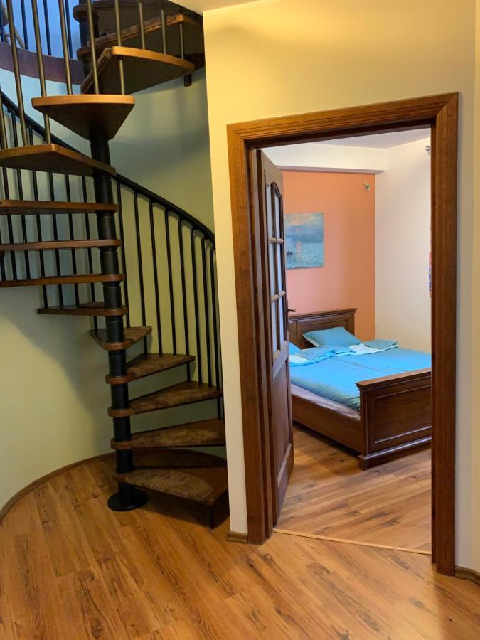 Forget-me-not Apartment