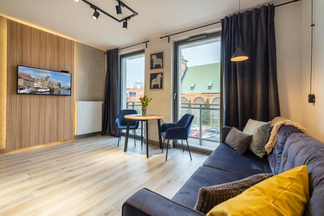 Grey Horse Apartment