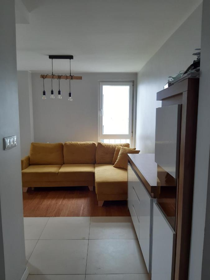 Apartment Sanshiro *