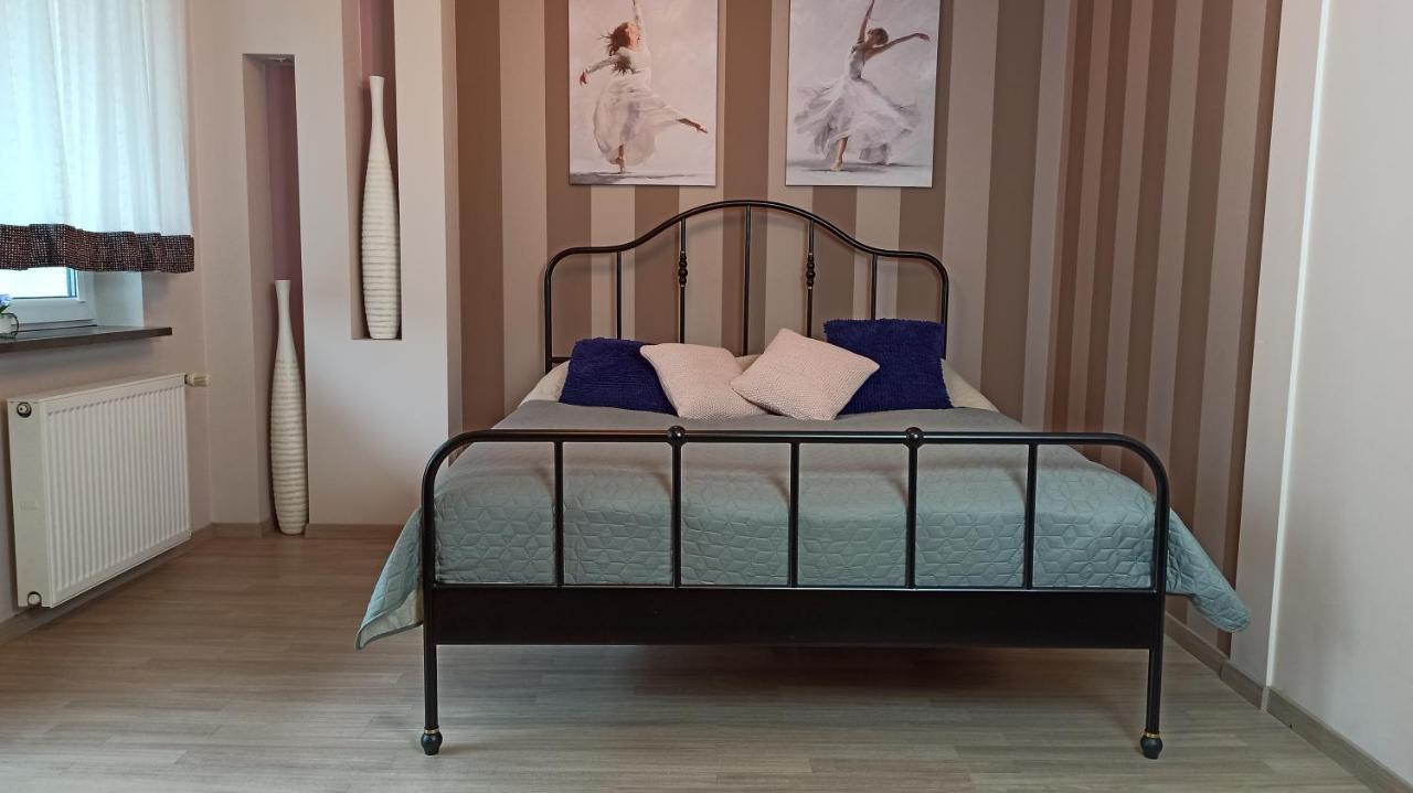 Laroom Apartment