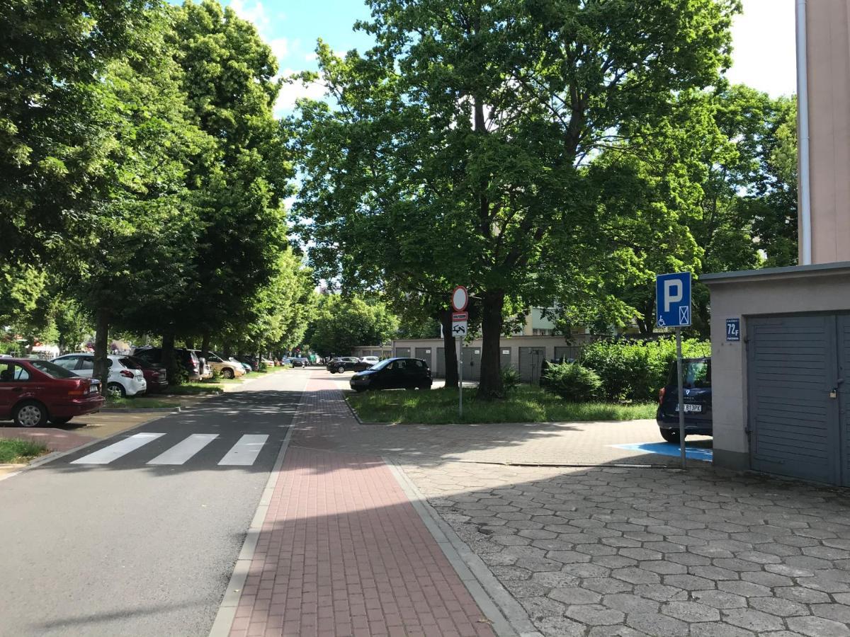 Piastowska 72 *