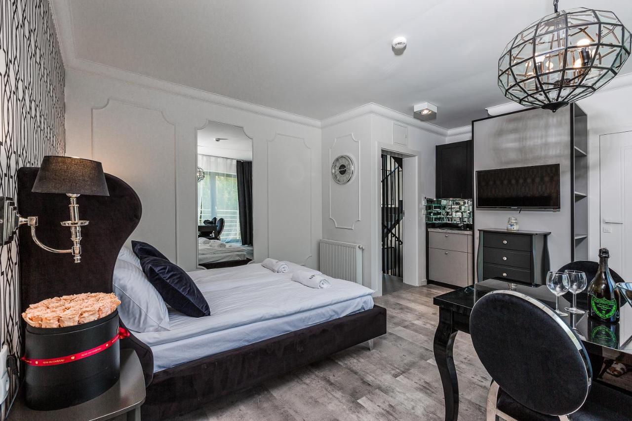 Icon Aparthotel *